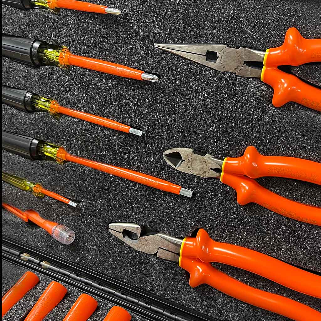 1,000 Volt Insulated Round Nose Pliers