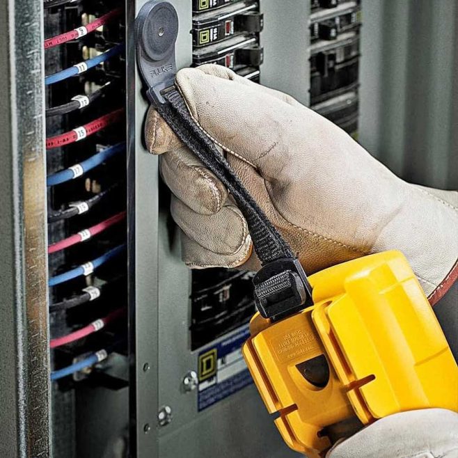 Fluke TPAK ToolPak Magnetic Meter Hanger System